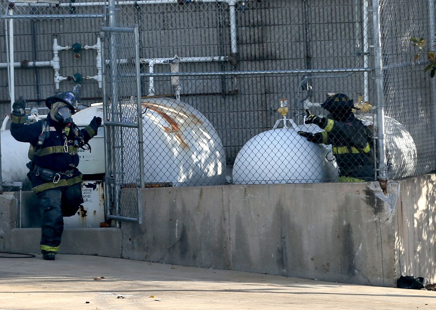 Two firefighters injured near site of chemical leak in St. Louis